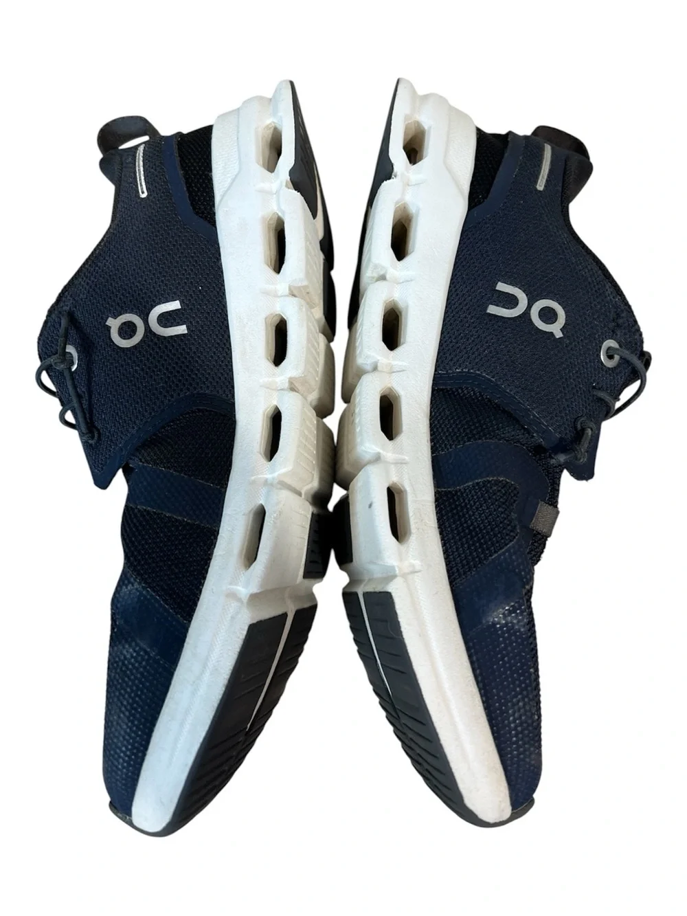 On Cloud Shoes Youth Size 4 Navy